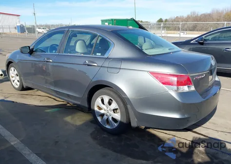 2008 Honda Accord 2.4 Ex-L z USA, uszkodzony, nr VIN 1HGCP26818A034392